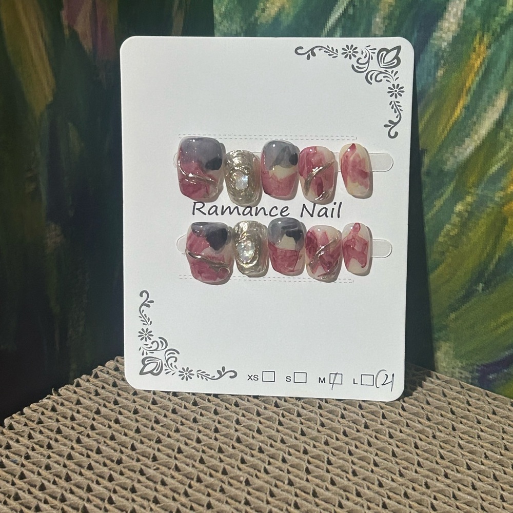 Beautiful Nails - Red, Grey, and Gold